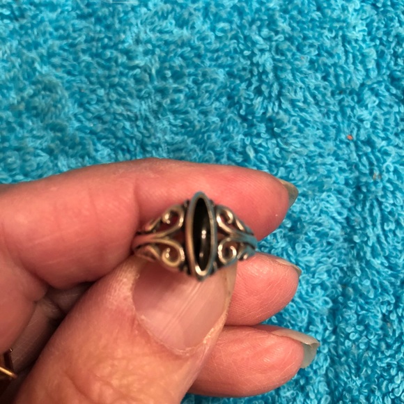 Vintage black onyx and sterling silver ring sz 6 - Picture 3 of 4